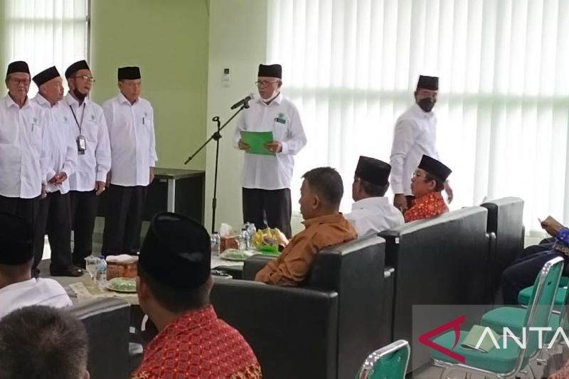 Pelantikan pengurus MUI Belitung periode 2022-2027 (FOTO ANTARA/Kasmono)